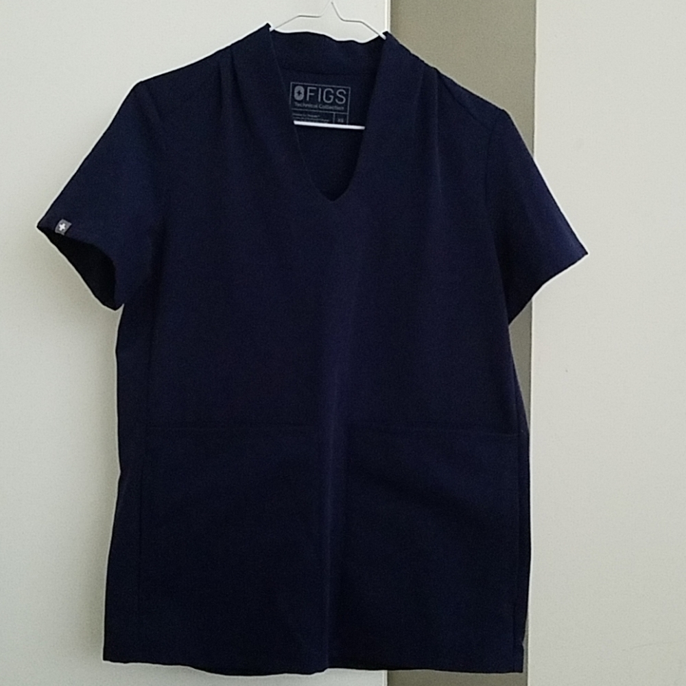 XS Figs Banepa style Navy Scrub Top